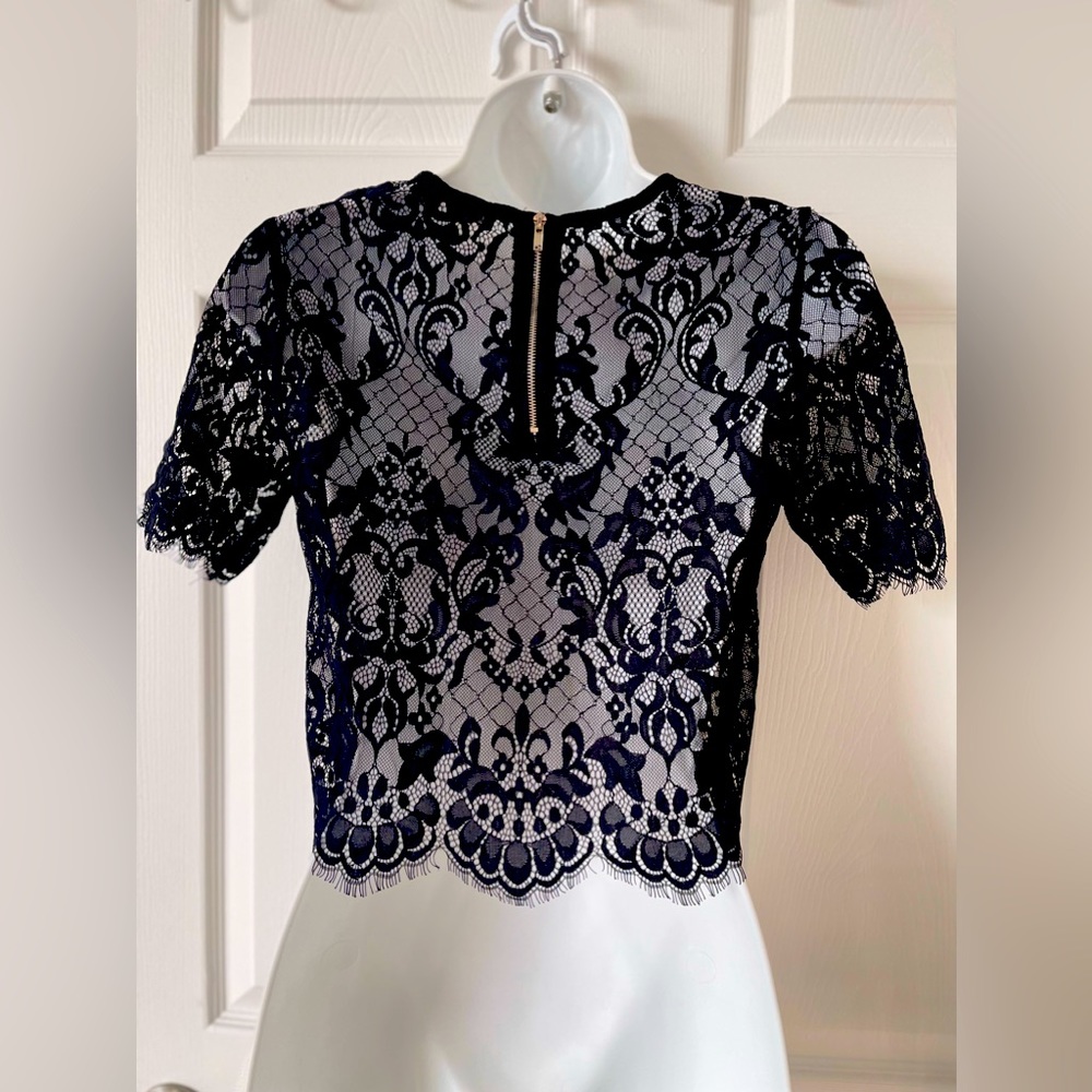 💕NWT💕 Forever 21 junior women black lace crop top. Size S - Picture 4 of 5